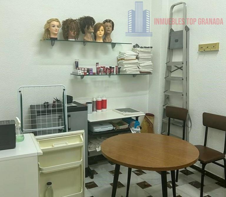 Venta de local en Atarfe