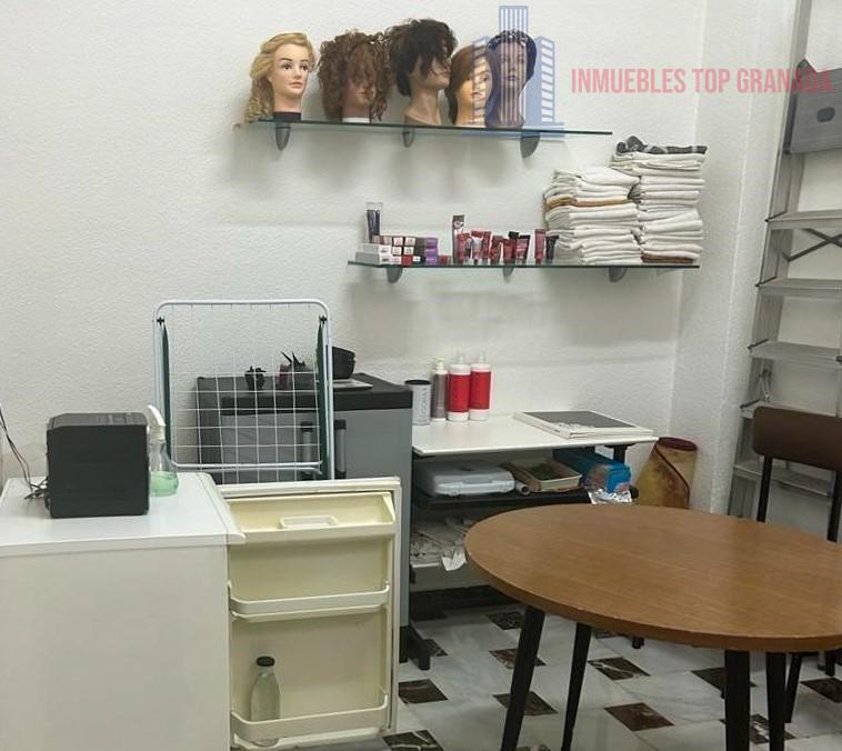Venta de local en Atarfe