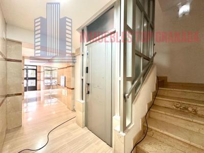 Venta de piso en Granada