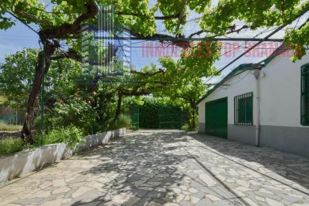 Venta de finca rústica en Fuente Vaqueros