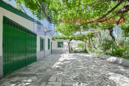 Venta de finca rústica en Fuente Vaqueros