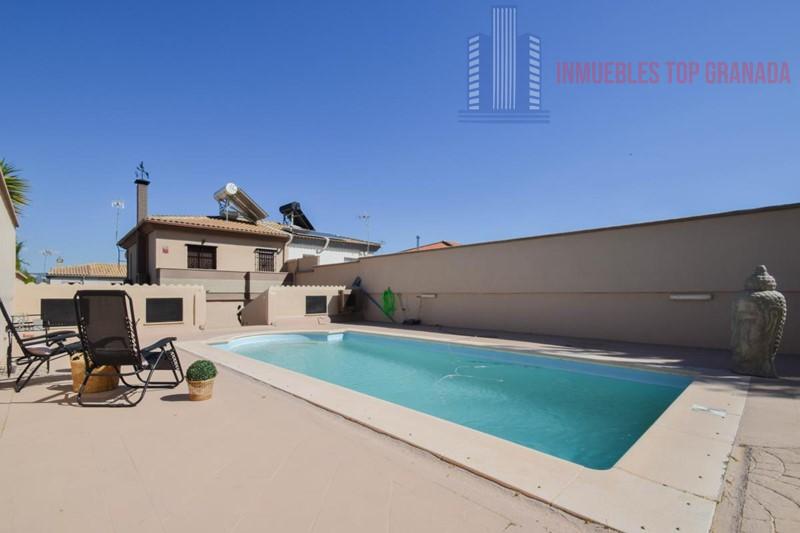 Venta de chalet en Albolote