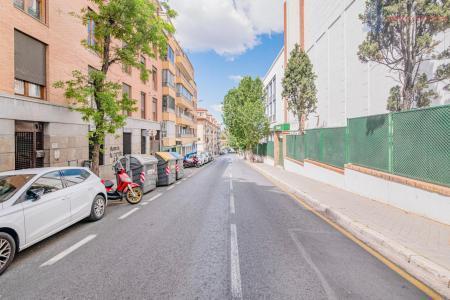 Venta de piso en Granada