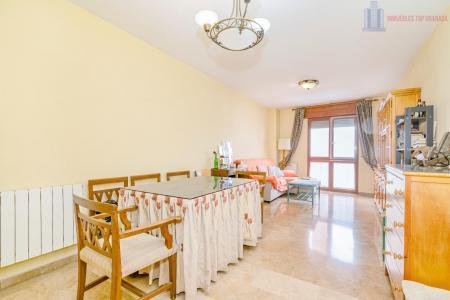 Venta de piso en Granada