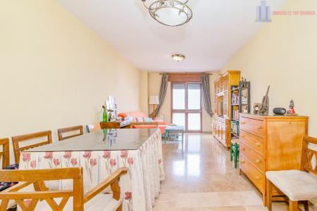Venta de piso en Granada