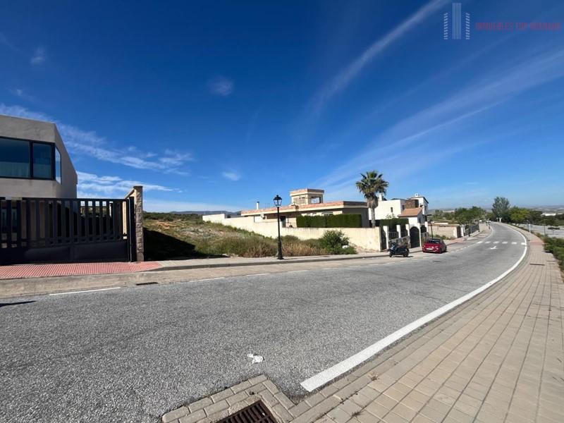 Venta de terreno en Dílar