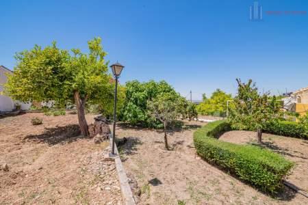 Venta de chalet en Cájar