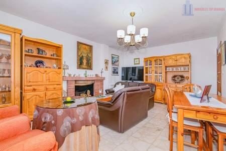 Venta de chalet en Cájar