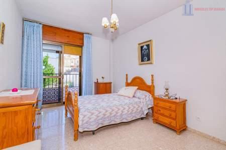 Venta de chalet en Cájar