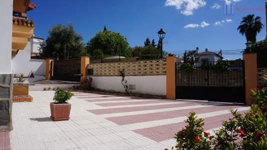 Venta de chalet en Cájar