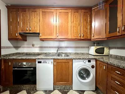 Venta de piso en Cenes de la Vega