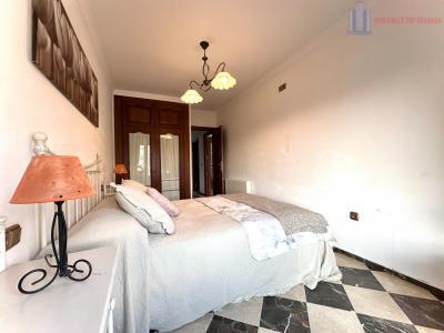 Venta de piso en Cenes de la Vega