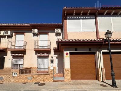 Venta de casa en Fuente Vaqueros