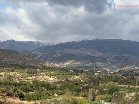 Venta de finca rústica en Lecrín