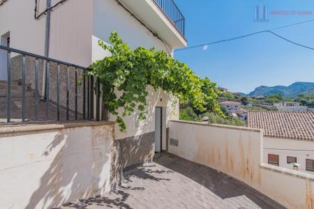 Venta de casa en Quéntar