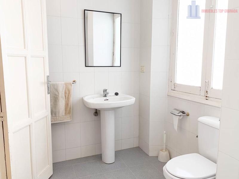 Venta de piso en Granada