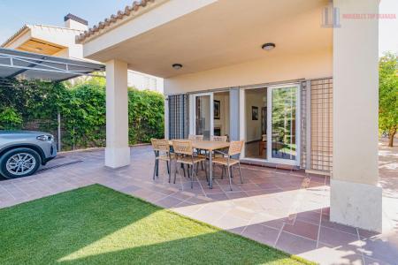 Venta de chalet en Otura