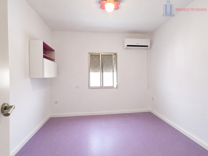 Venta de piso en Granada