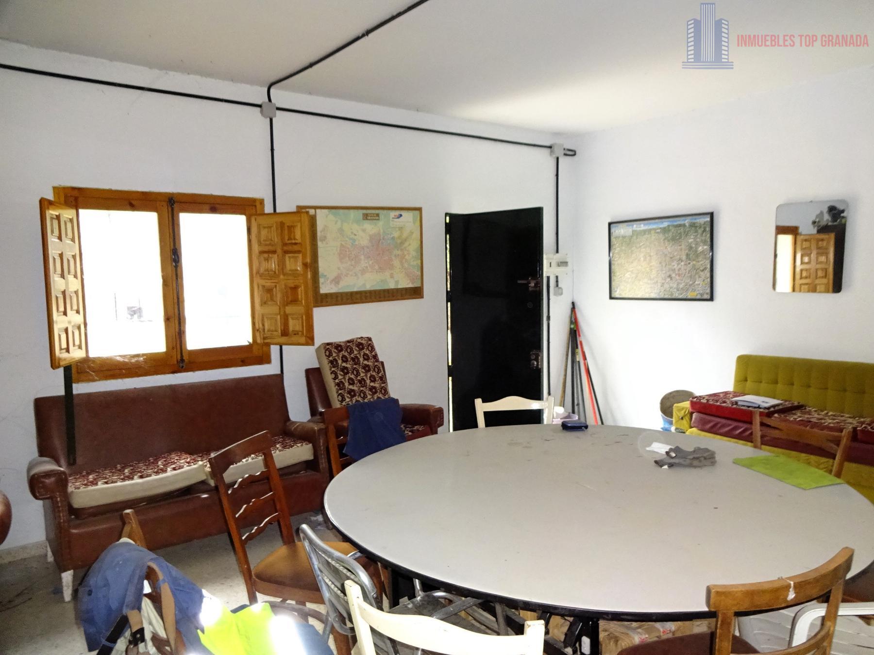 Venta de finca rústica en Pinos Genil