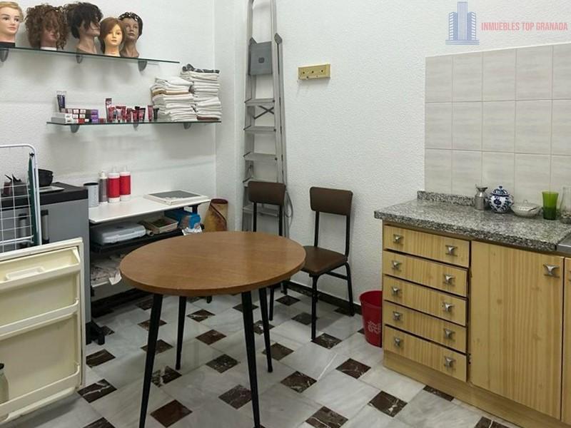 Venta de local en Atarfe