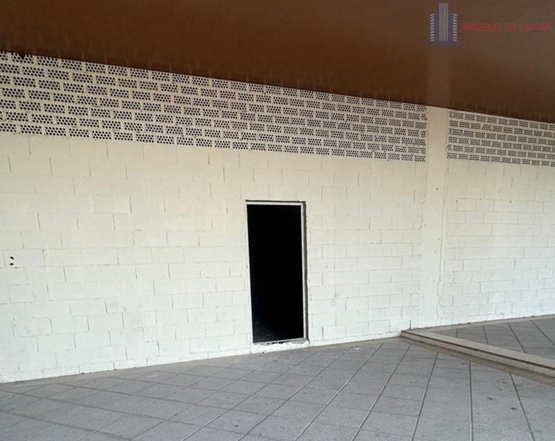 Venta de local en Atarfe