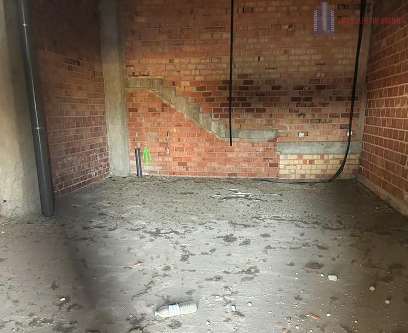 Venta de local en Atarfe