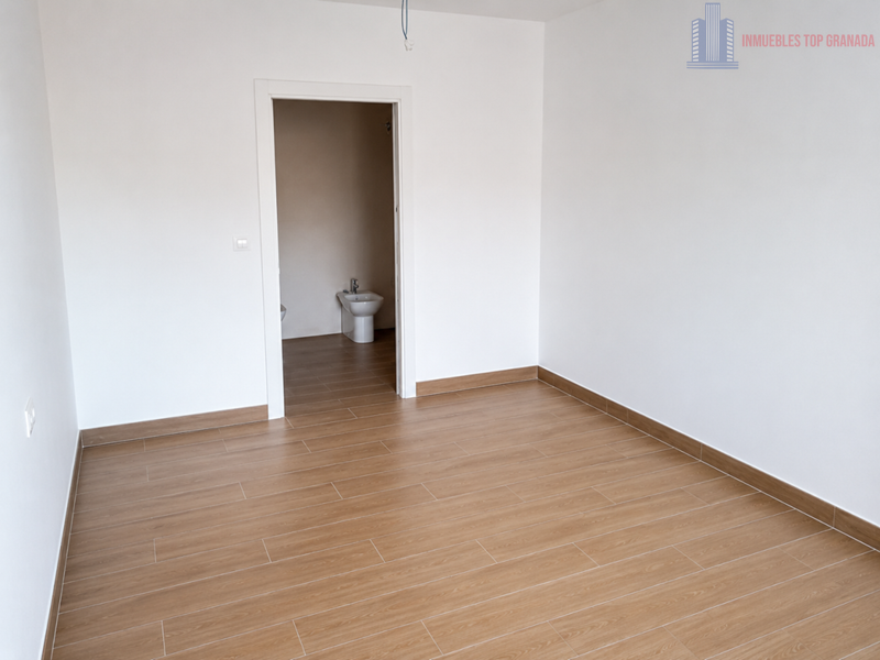 Venta de piso en Churriana de la Vega