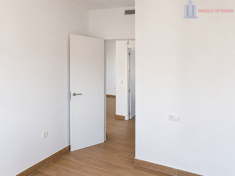 Venta de piso en Churriana de la Vega