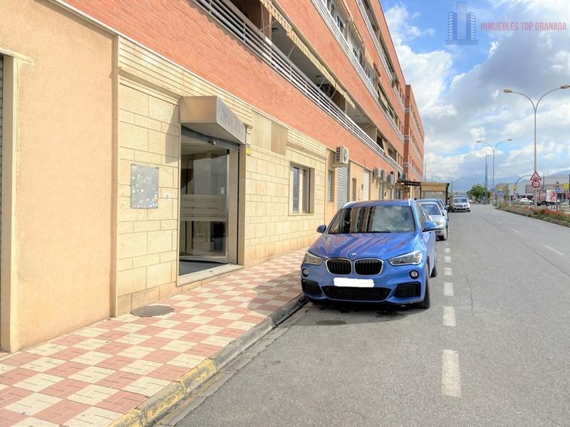 Venta de local en Albolote