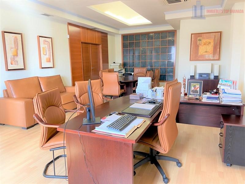 Venta de local en Albolote