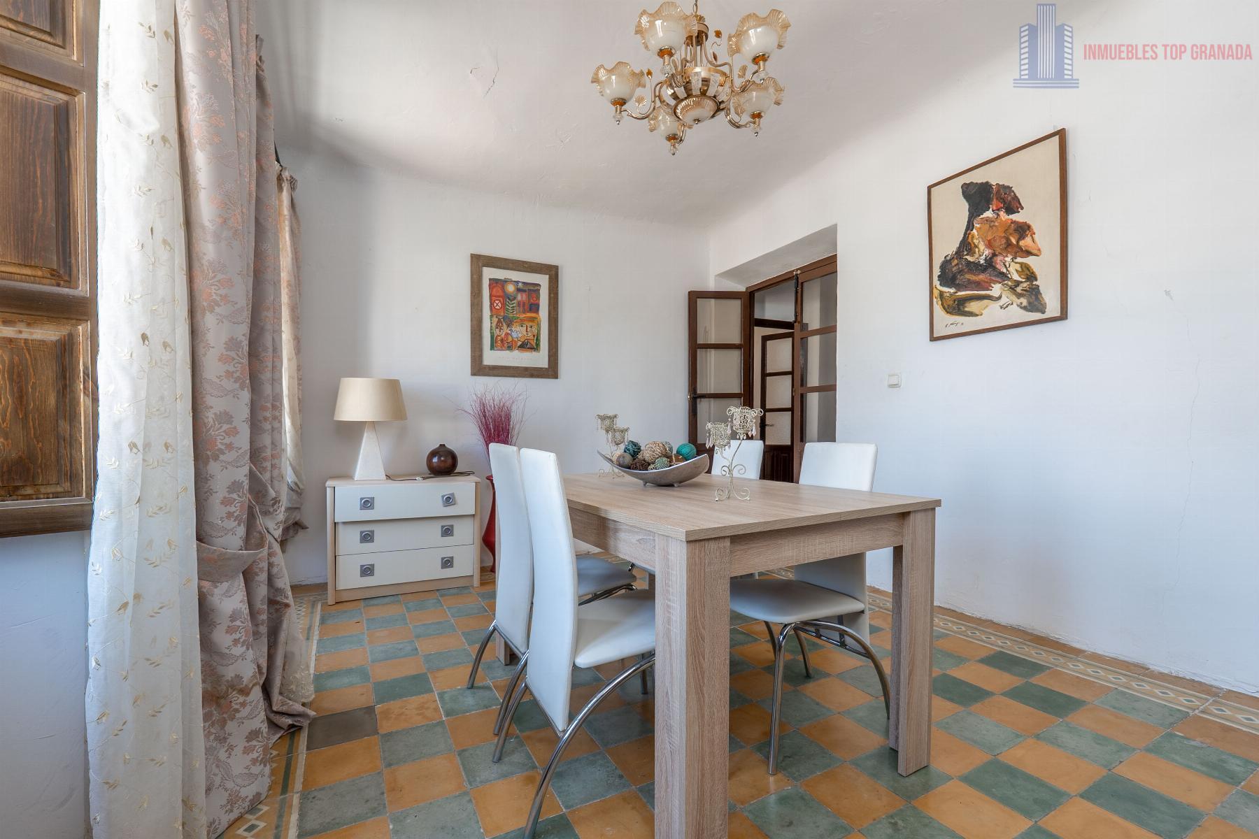 Venta de casa en Cacín