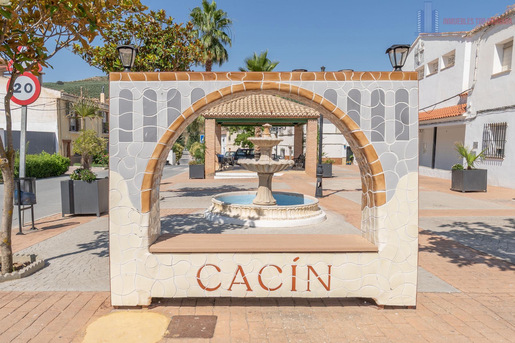Venta de casa en Cacín