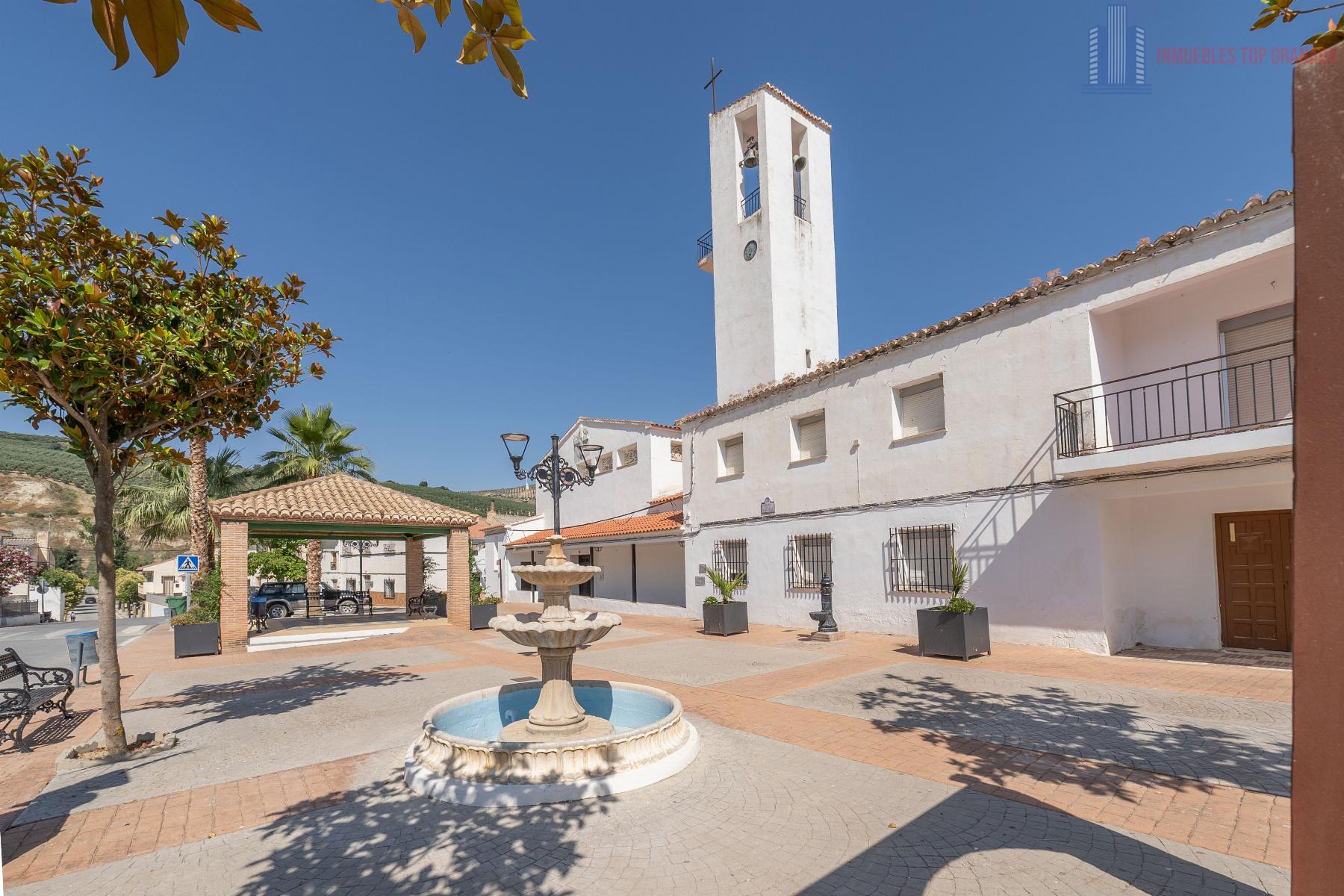 Venta de casa en Cacín