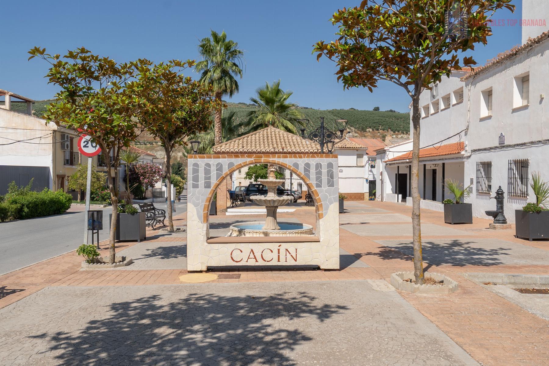 Venta de casa en Cacín