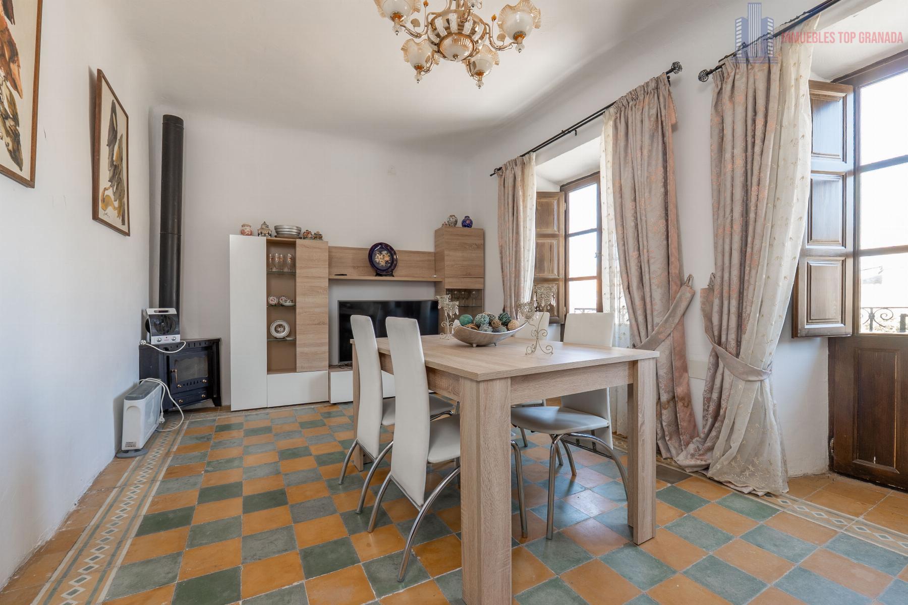 Venta de casa en Cacín