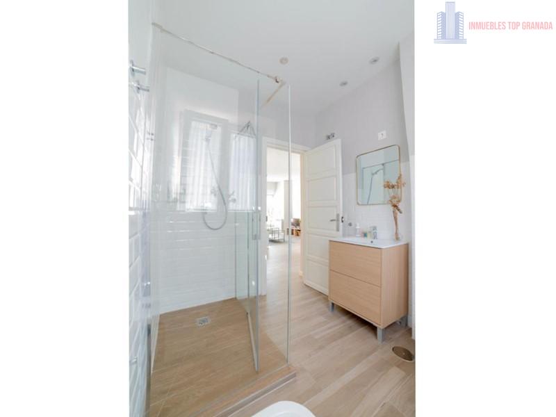Venta de piso en Granada