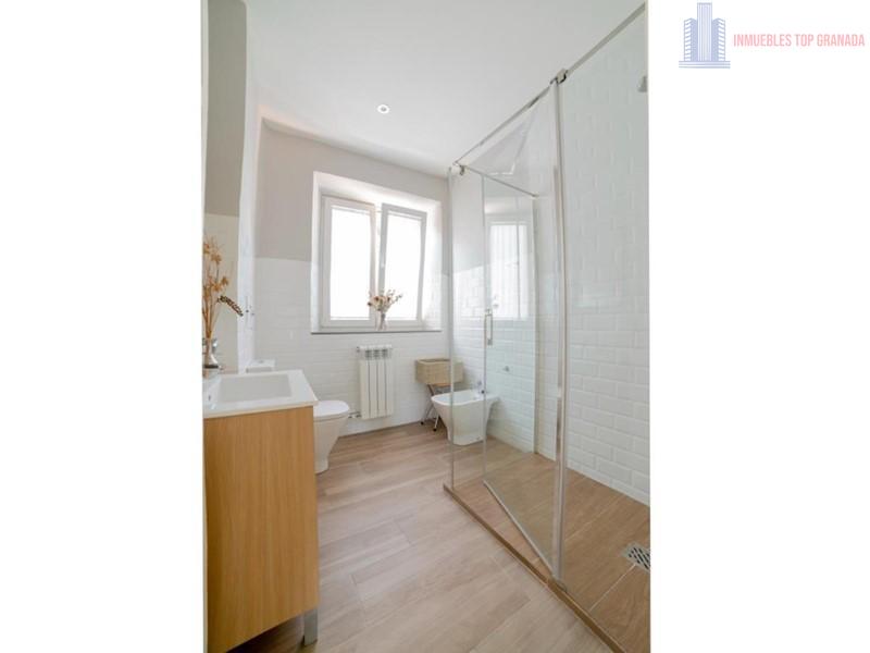 Venta de piso en Granada