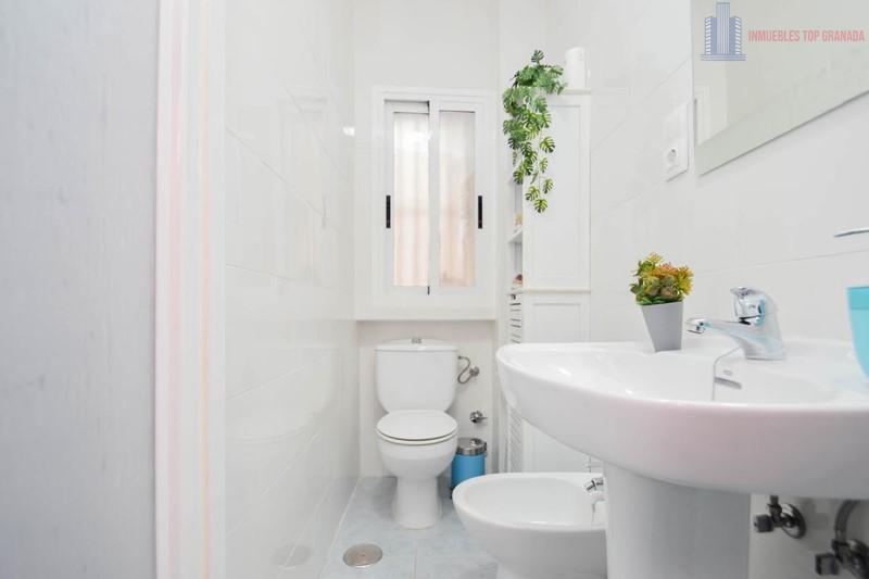 Venta de piso en Granada