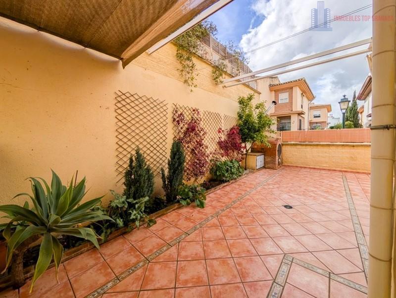 Venta de casa en Cájar