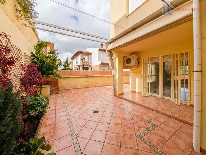 Venta de casa en Cájar