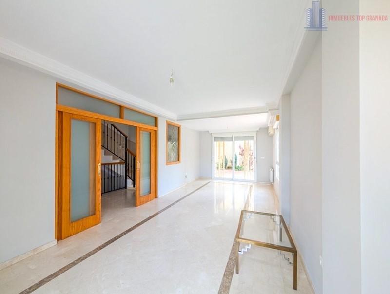 Venta de casa en Cájar