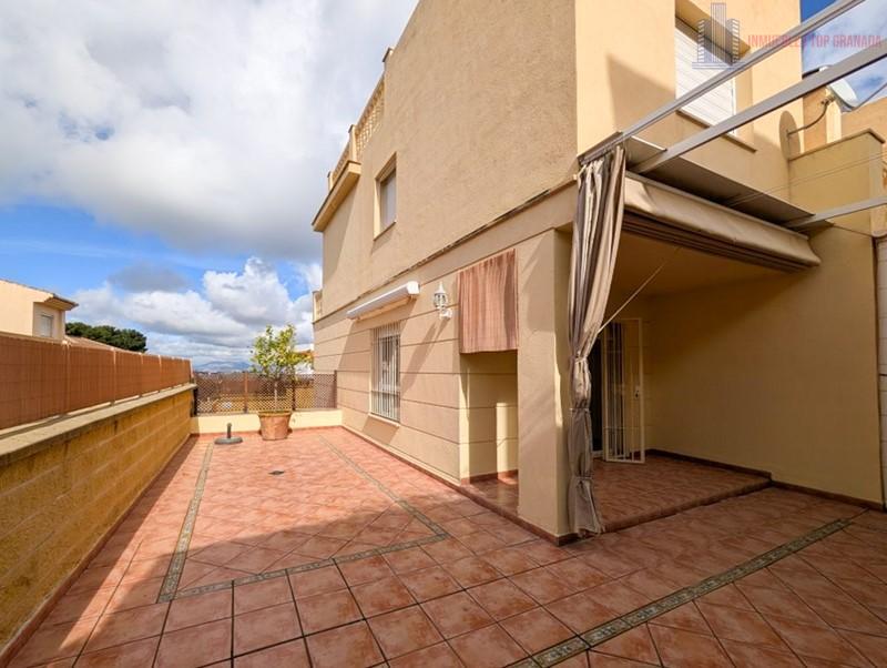 Venta de casa en Cájar