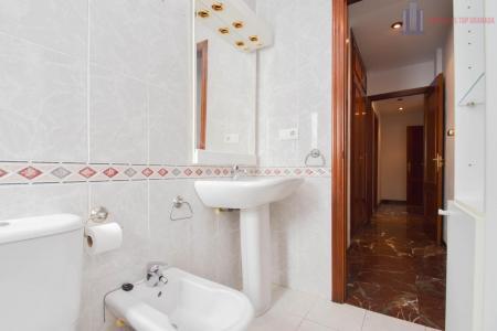 Venta de piso en Granada
