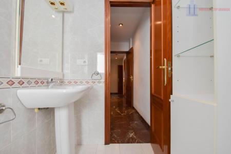 Venta de piso en Granada