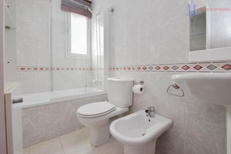 Venta de piso en Granada