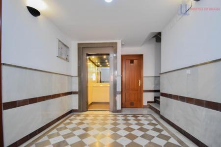 Venta de piso en Granada