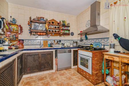 Venta de casa en Güevéjar