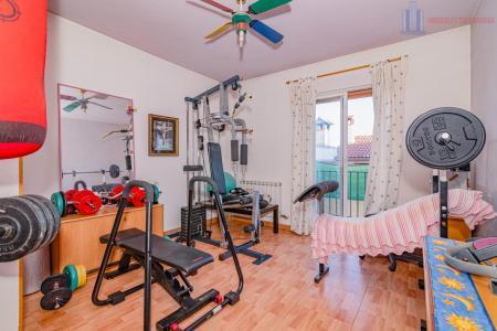 Venta de casa en Güevéjar
