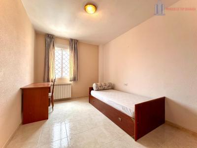 Venta de casa en Huétor Vega