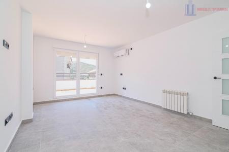 Venta de piso en Cenes de la Vega